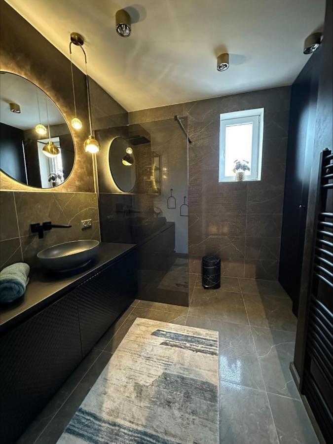 Apartman Matko Levice Exterior photo
